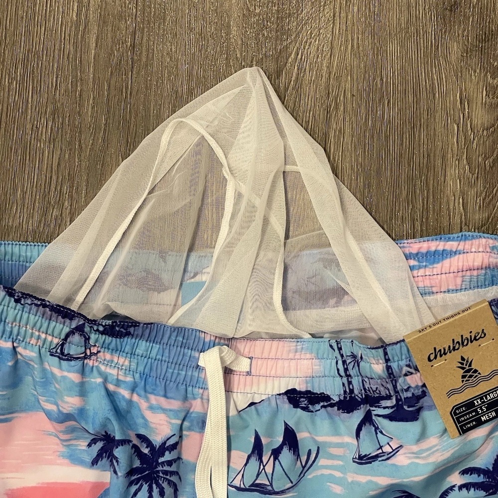 Chubbies Swim Trunks 5.5" Men's 2XL Ticket To Tides Beach Palm Boats Mesh Lined - Picture 6 of 7